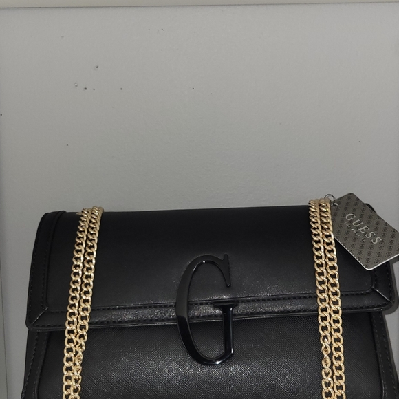 Guess  set - Picture 4 of 5